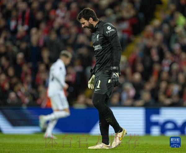 齐达内:本泽马吐槽维尼修斯?已澄清 不是啥坏事 齐达内:本泽马吐槽维尼修斯?已澄清 不是啥坏事